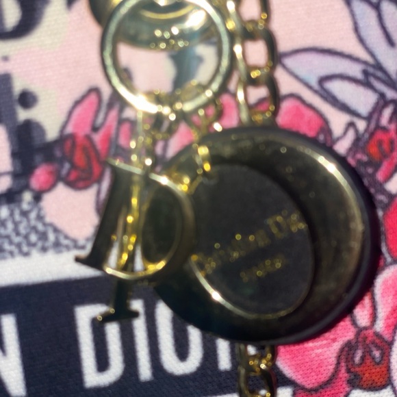 Christian Dior bag. Floral print new. - Picture 2 of 7